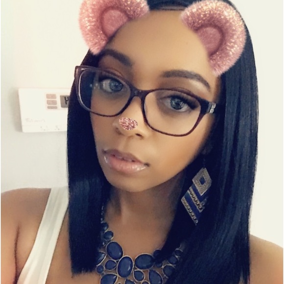 Alaina - Picture 10 of 16